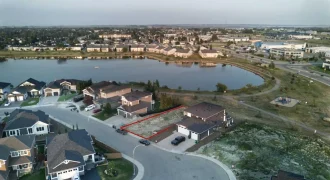 25 Lakes Estates Circle Strathmore AB