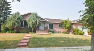 250 2 Avenue W Rockyford AB